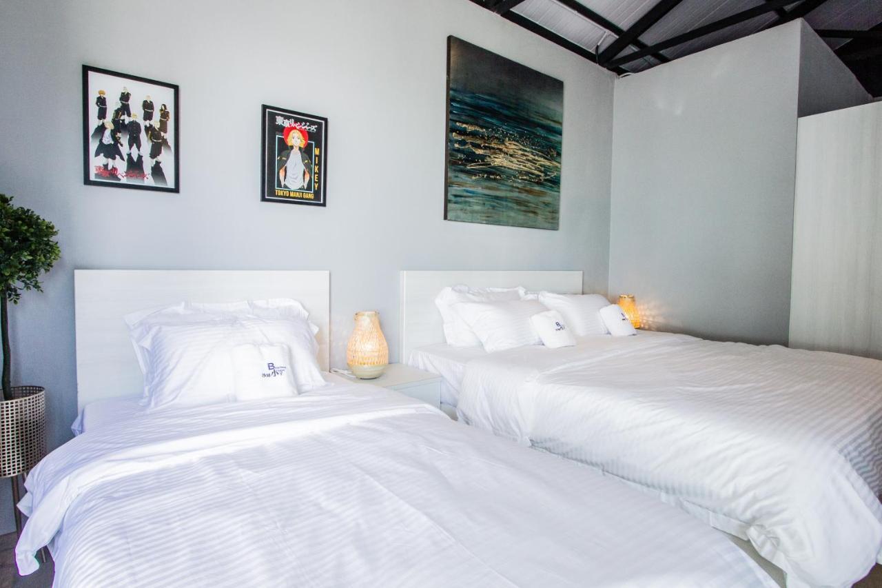 Beachboy Chalet By The Beach Bukit Lada Esterno foto
